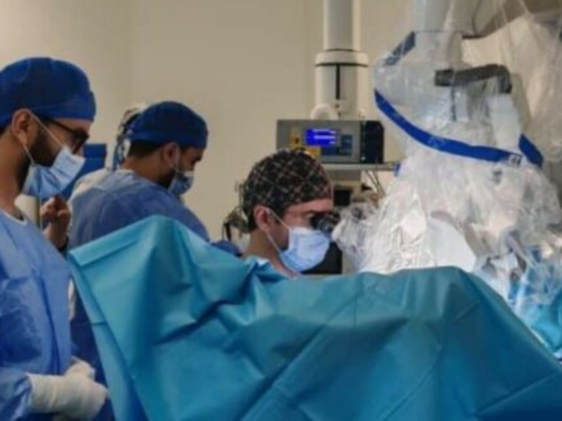 المركز الاستشفائي الجامعي محمد السادس بأكادير ينجز أول عملية ترميم للإحليل بالجراحة المجهرية على الصعيد الوطني