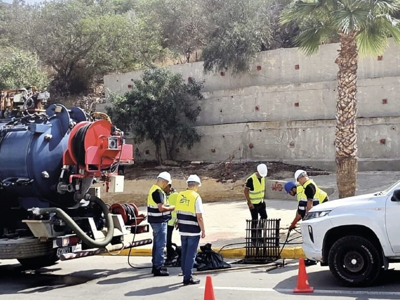 أمانديس ووكالة الحوض المائي تحشدان 130 مستخدماً لمواجهة السيول المفاجئة في طنجة