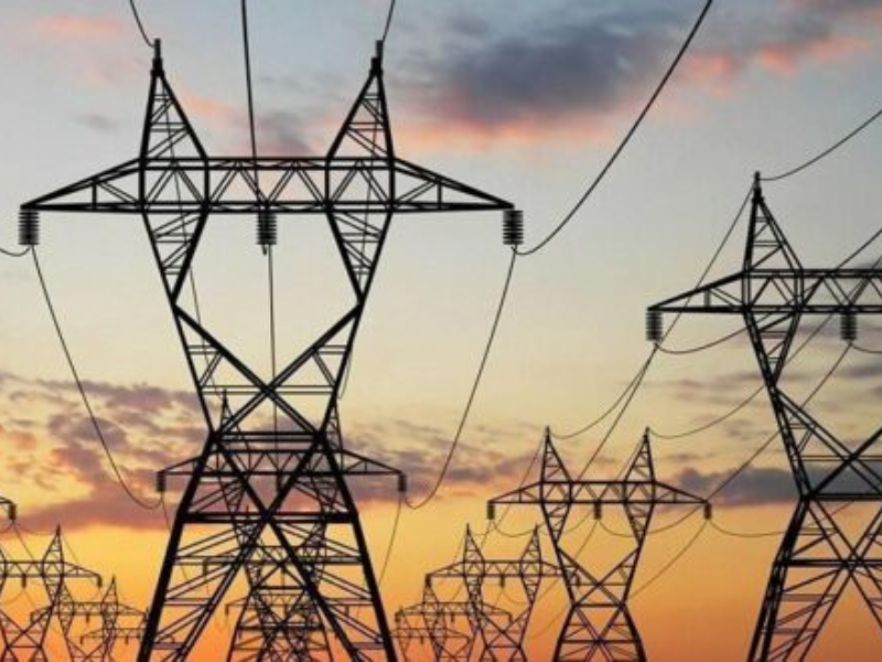 عرض برلماني يستعرض تطور القطاع الكهربائي الوطني وتحديات الانتقال الطاقي