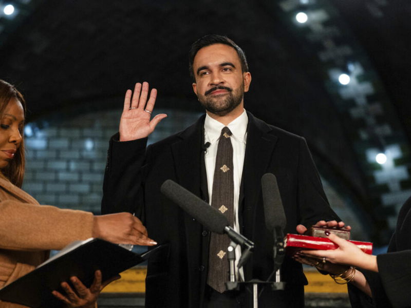 على طول شارع برودواي : احتفال شعبي ضخم بتولي ممداني منصب عمدة نيويورك