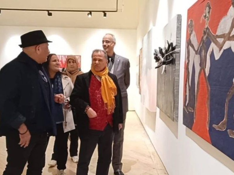 ستة عقود من الفن التشكيلي بالمغرب : المعرض الوطني يوثق رحلة الإبداع المغربي