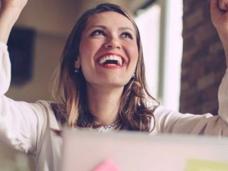 كيفية تعزيز الثقة بالنفس وبناء تقدير الذات