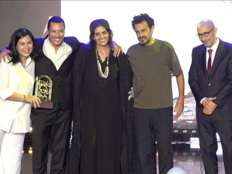 «البحر هناك» لسعيد حميش بلعربي… حين تتحول الغربة إلى سؤال هوية