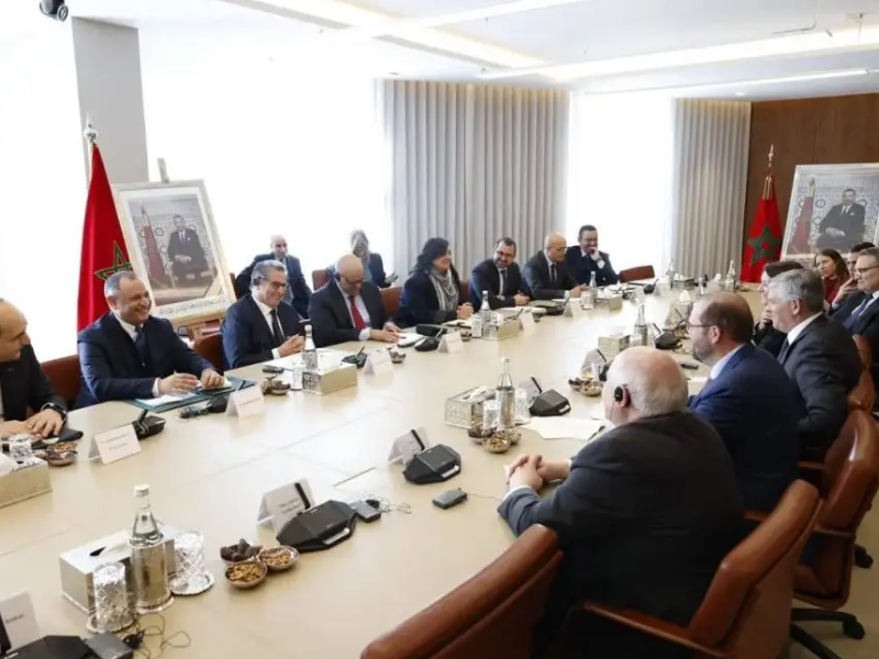 رئيس الحكومة المغربي يستقبل وفد الكونغرس الأمريكي لتعزيز الشراكة الاستراتيجية