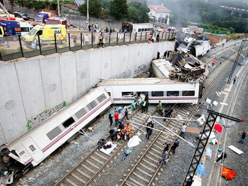 مغربية بين ضحايا اصطدام قطارين فائقي السرعة باسبانيا