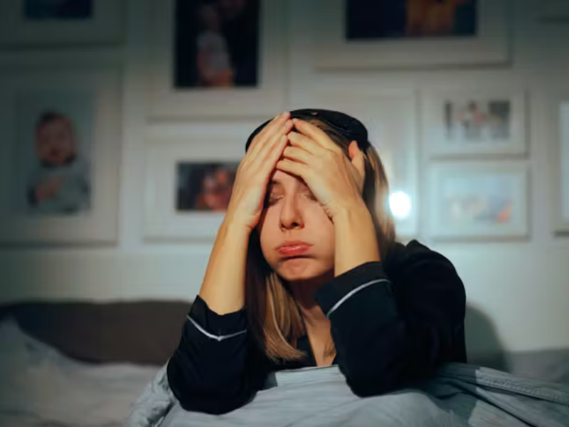 التعب لا يعني دائمًا النوم: كيف نفهم إشارات الجسم للحصول على نوم هانئ؟