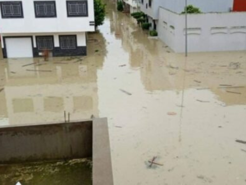 مقاطع مفبركة بالذكاء الاصطناعي تروّج لفيضانات وهمية بالقصر الكبير