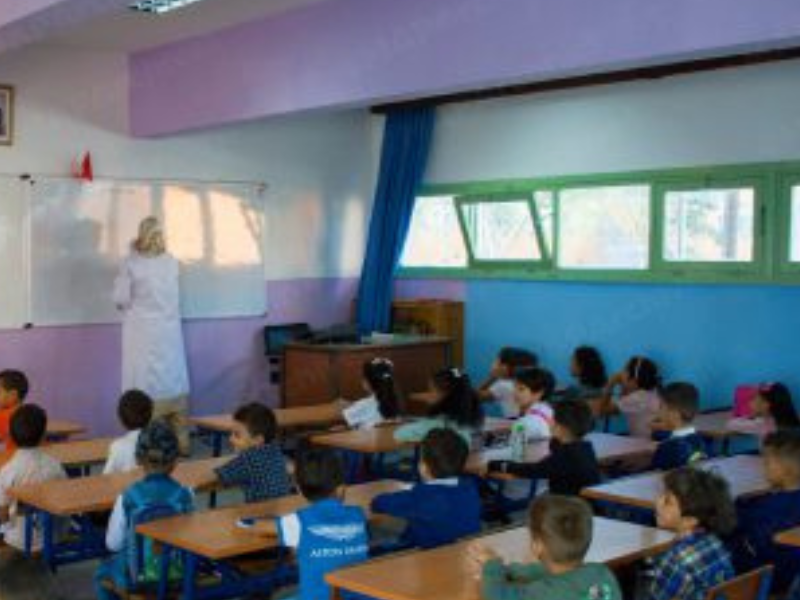 المديريات الإقليمية بجهة طنجة-تطوان-الحسيمة تعلق الدراسة استباقيًا بسبب الاضطرابات الجوية