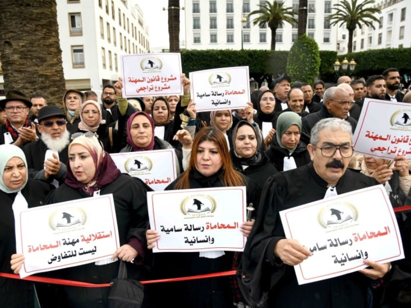 جدل حول مشروع القانون المنظم لمهنة المحاماة وتأثيره على الكتاب المحلفين