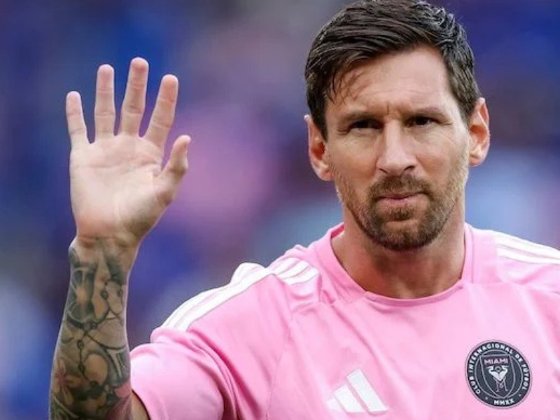 إصابة عضلية تُبعد ميسي مؤقتاً عن إنتر ميامي… وغموض يلفّ موعد عودته قبل انطلاق الدوري