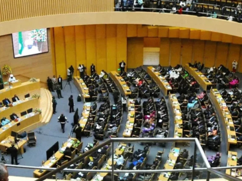 الرئيس الندايشيمييه يختتم القمة الإفريقية الـ39 ويؤكد أهمية المياه والتنمية المستدامة