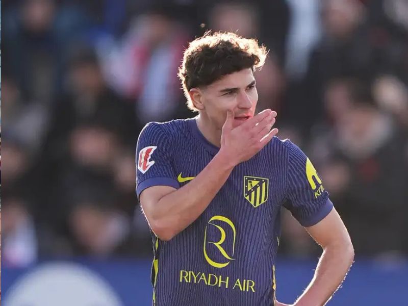  رايو فاليكانو يسحق أحلام الأتلتيكو مدريد في الجولة 24