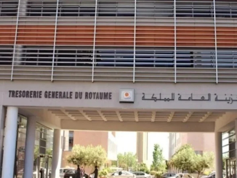 موظفو الجماعات الترابية بالدار البيضاء يحتجون على تعطيل صرف مستحقاتهم المالية