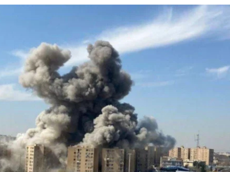 الولايات المتحدة تعلن تكثيف ضرباتها على إيران وسط تصاعد التوترات العسكرية