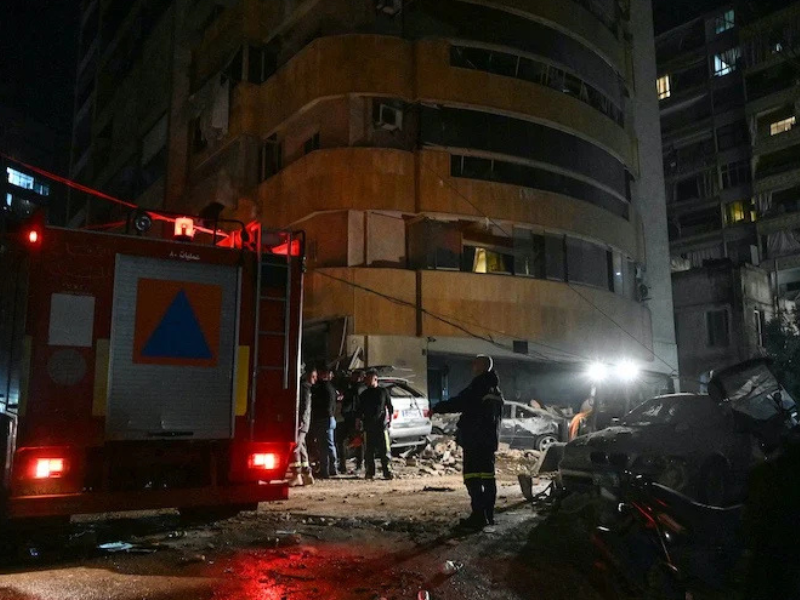 غارات إسرائيلية على بيروت وصيدا تقتل 14 شخصًا وتُصيب 41 آخرين