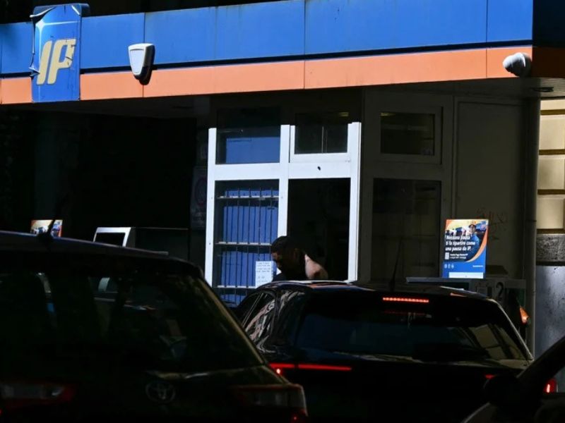 إيطاليا تخفض سعر البنزين بـ0,25 يورو للتر لمواجهة ارتفاع الأسعار