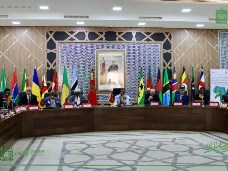 الداخلة تستقبل وفداً إفريقياً لتعزيز التعاون بين الجماعات الترابية