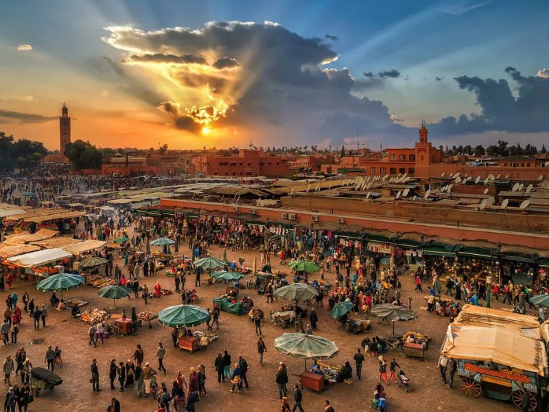 المغرب يجذب السياح الروس ويعزز موقعه كوجهة عالمية