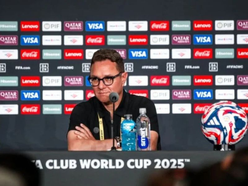 نادي الوداد يقرر إنهاء عقد المدرب بنهاشم ويستعد للإعلان عن خليفته