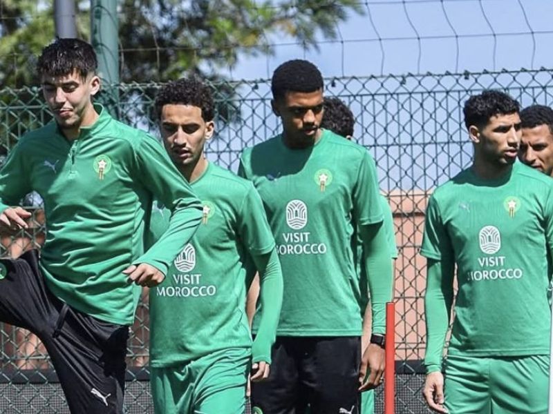 الأسود يواجهون الإكوادور دون الزبيري وآيت بودلال