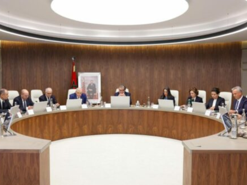 الحكومة المغربية تعتمد إجراءات استثنائية لمواجهة تداعيات التوترات الجيوسياسية على الاقتصاد الوطني