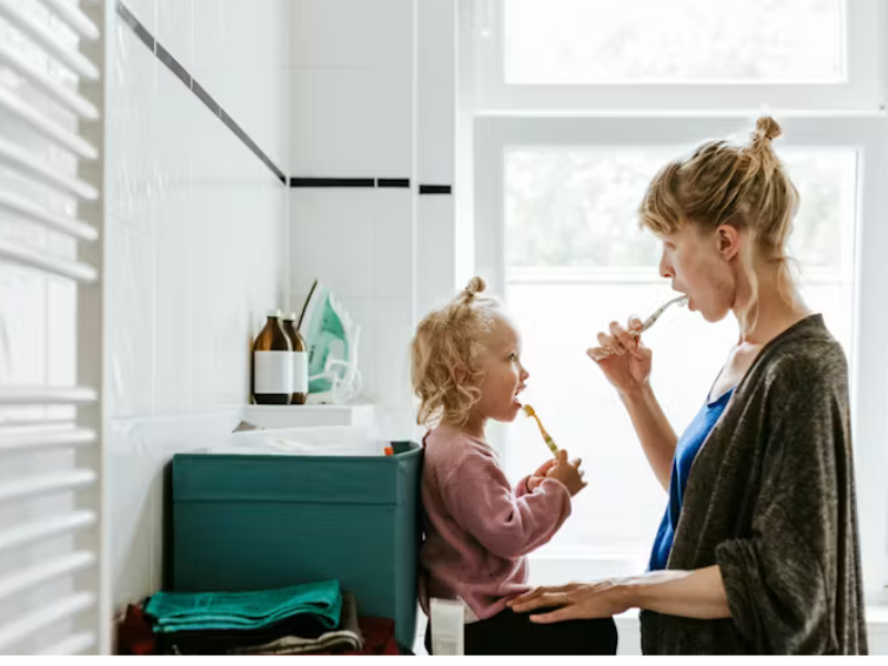 العناية بالأسنان: نصائح بسيطة لصحة فموية مثالية