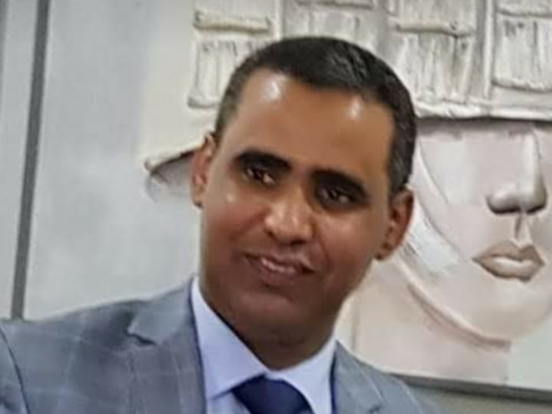 حرمان العدول من فتح حسابات لدى صندوق الإيداع والتدبير :  مبررات قانونية أم تمييز غير مبرر؟