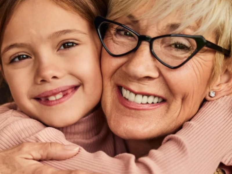 الأجداد الأكثر حبًا: 6 قواعد بسيطة لبناء علاقة قوية مع الأحفاد
