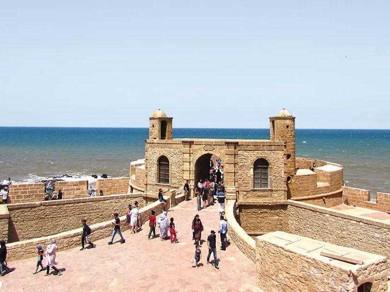 اختتام مهرجان “لا دولتشي فيتا بموكادور” بالصويرة: احتفاء بالسينما المغربية والإيطالية وتعزيز جسور التعاون الثقافي