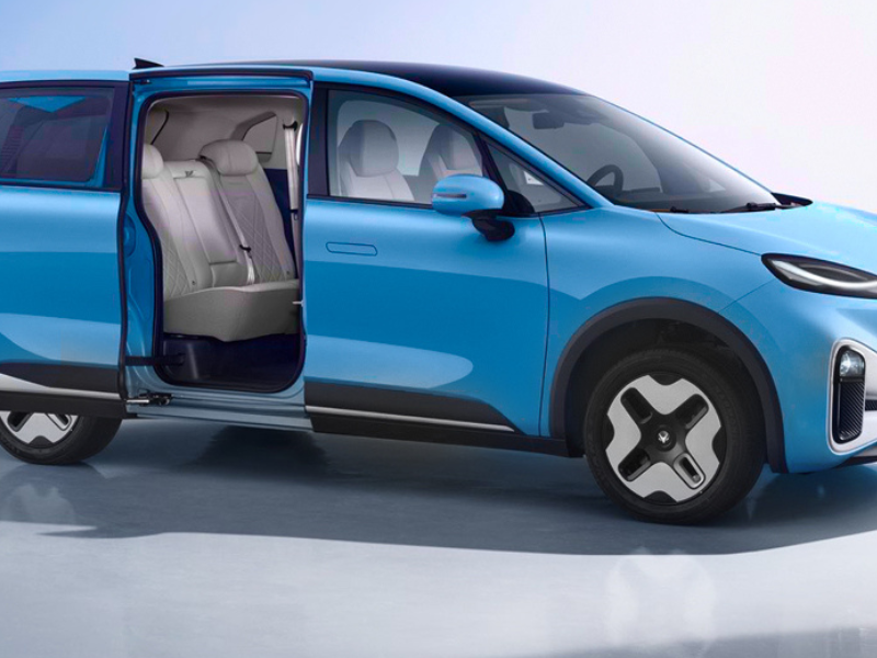 آركفوكس تدخل السوق البحريني.. سيارات كهربائية صينية تراهن على الأداء والتقنية والمنافسة