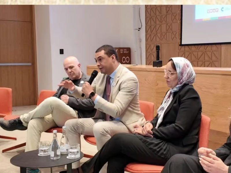 الذكاء الاصطناعي بين الاستدامة والتحديات الأخلاقية: نقاش علمي يرسم ملامح المستقبل