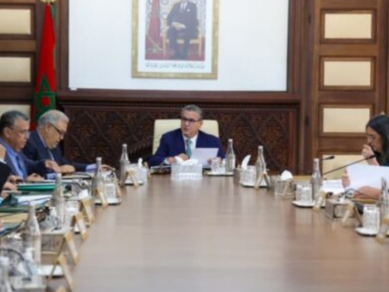 الحكومة تصادق على مشروع قانون جديد لتعزيز منظومة الأدوية والصيدلة بالمغرب