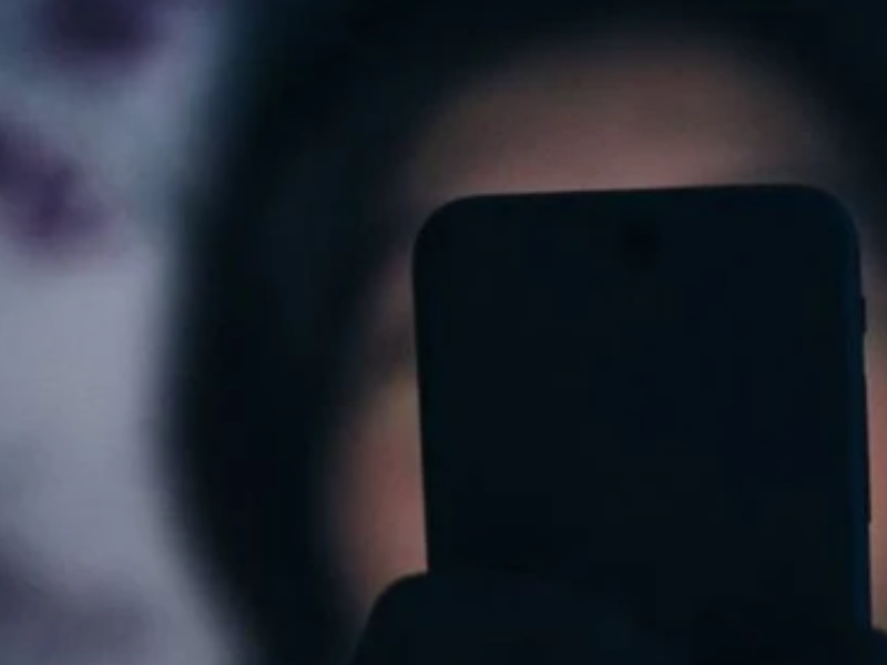 ​حين تتحول التطبيقات الرقمية إلى أدوات لمراقبة الحبيب السابق