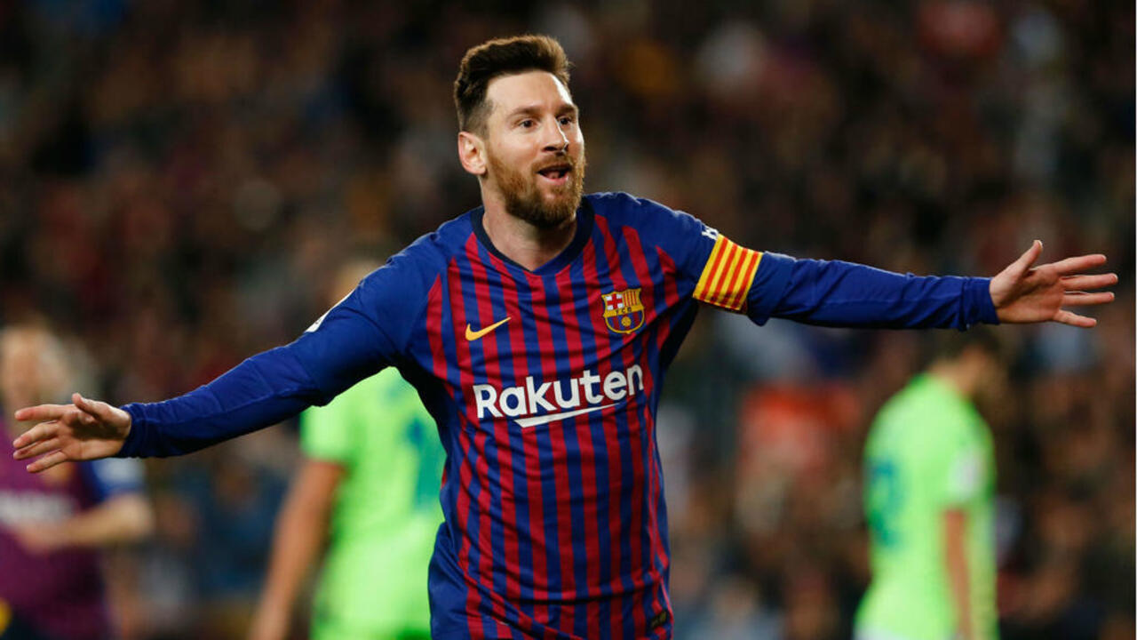 ميسي يهنئ برشلونة بلقب الدوري الإسباني بعد حسم الكلاسيكو أمام ريال مدريد.