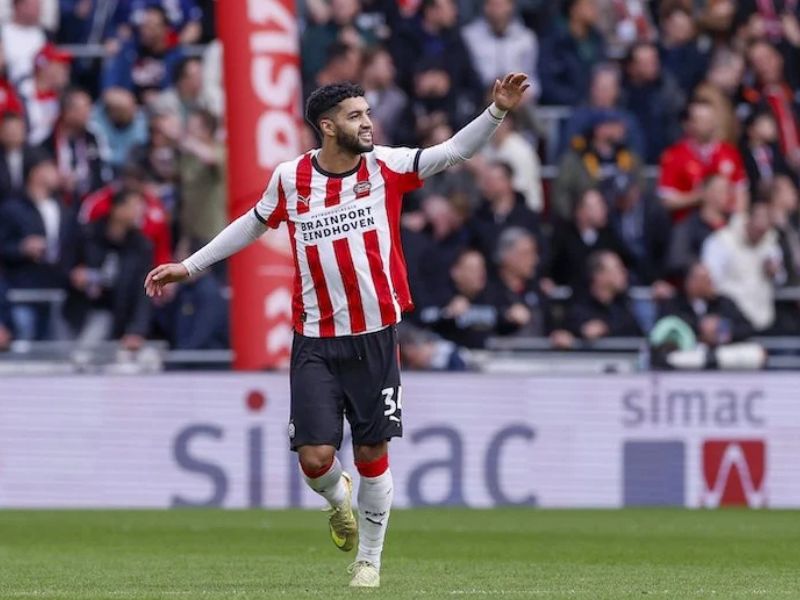 إسماعيل الصيباري مرشح لجائزة أفضل لاعب في الدوري الهولندي