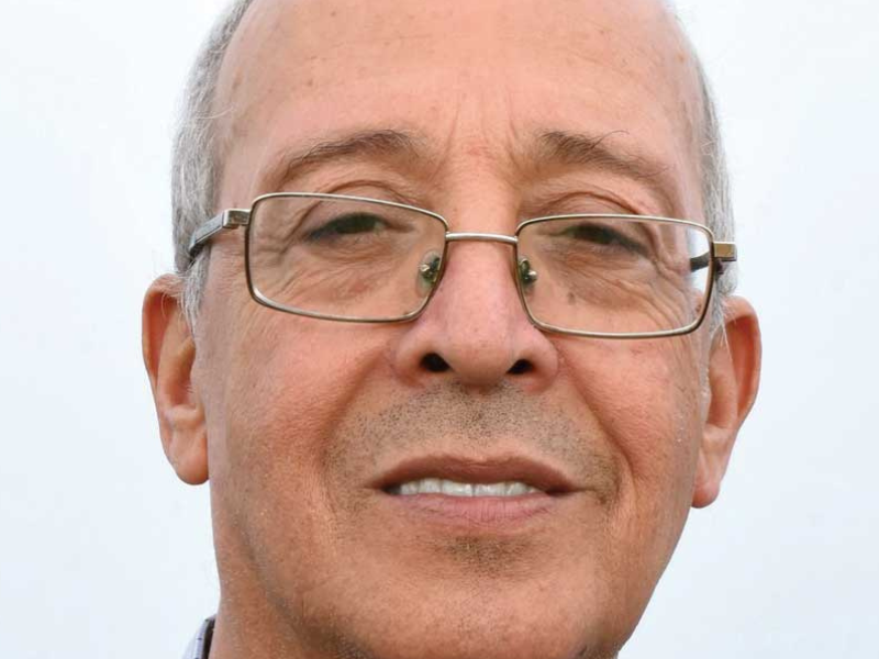 ‫مكر اللغة التى تخون مبدعها ومتلقيها‬