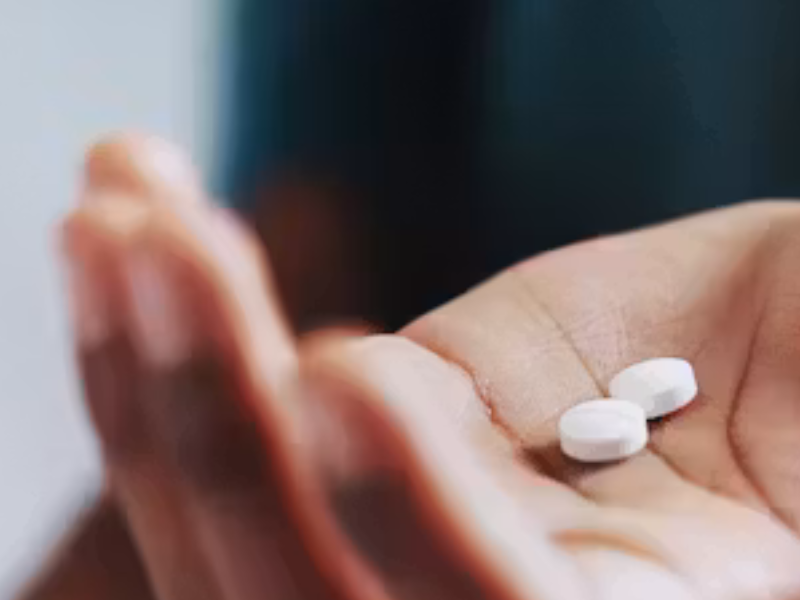 علاجات “بديلة” للسرطان على مواقع التواصل: بين الأمل الزائف والمخاطر الصحية