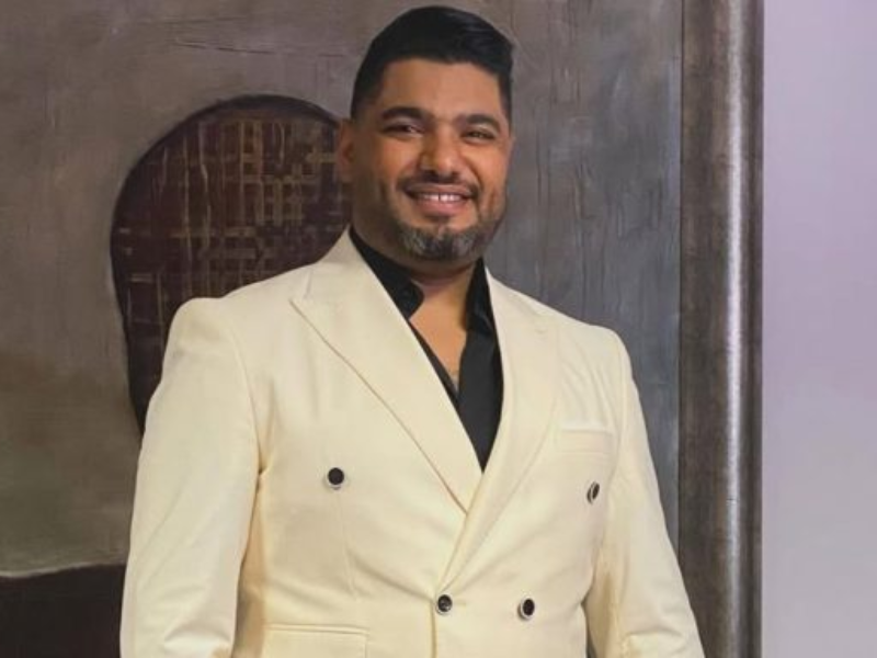 بعد ثلاث سنوات من الصمت.. فريد غنام يشعل أجواء المونديال بأغنية “ديما مغرب”