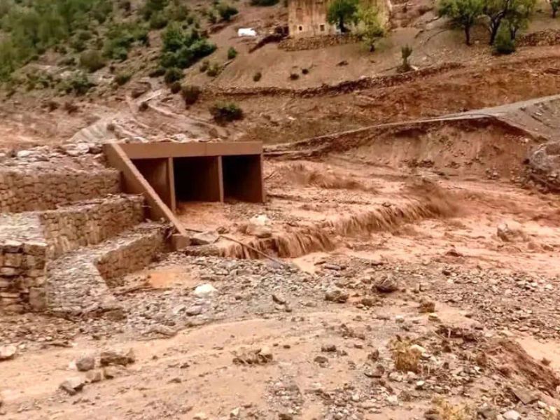 عواصف الأطلس تربك المصطافين بأزيلال.. تحذيرات من السيول المفاجئة خلال العواصف الرعدية
