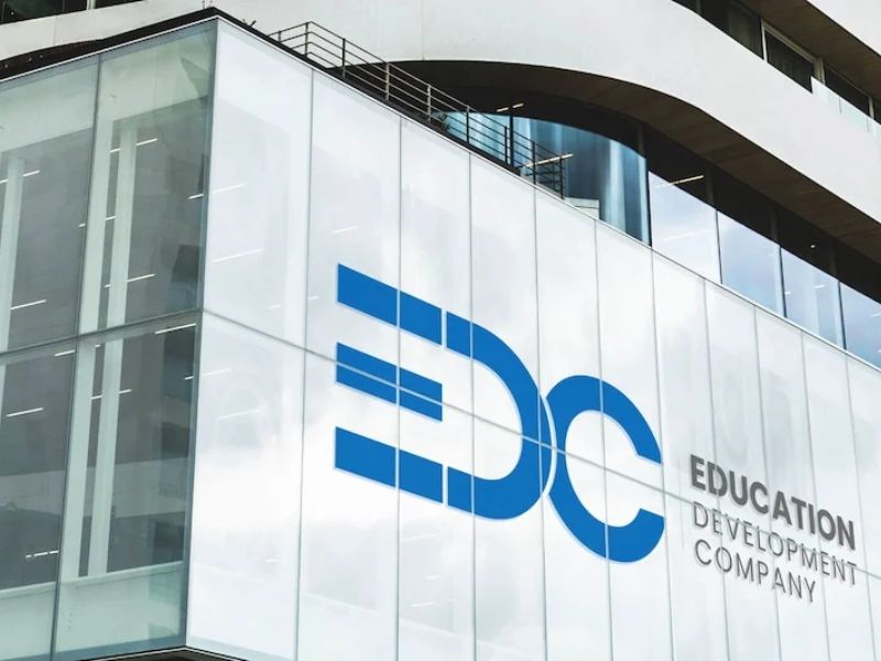 إقبال متزايد يستنفد مقاعد مدارس EDC مع بداية الموسم الدراسي الجديد