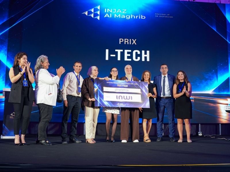 «Isharatech» تفوز بجائزة i-TECH بفضل حل ذكي لتسهيل التواصل بلغة الإشارة