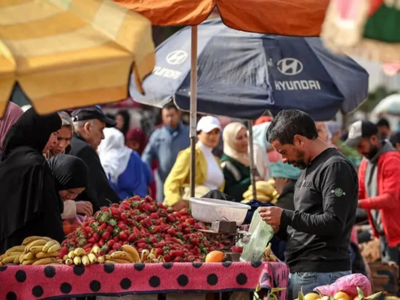ثقة الأسر المغربية ترتفع إلى 59.2 نقطة رغم استمرار القلق بشأن المعيشة والبطالة
