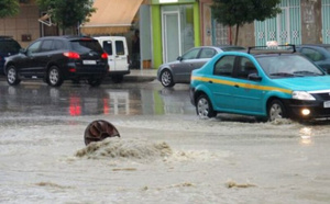 أمطار غزيرة تربك شوارع طنجة وتعيد ملف الفيضانات إلى الواجهة