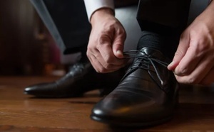 حذاؤك يصرّ؟ حلول منزلية بسيطة لإسكات الصوت المزعج للأبد