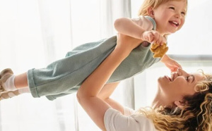 أسئلة يومية بسيطة قد تُحدث فرقًا كبيرًا في نجاح الطفل: مقاربة نفسية تربوية