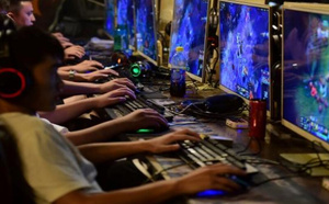 غرامات تصل إلى مليون درهم..مقترح قانون جديد لتقييد ولوج القاصرين إلى منصات الألعاب الإلكترونية