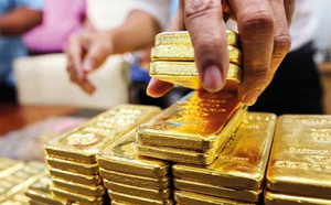 الذهب يتراجع إلى أدنى مستوى في ثلاثة أسابيع وسط ترقب قرارات البنوك المركزية