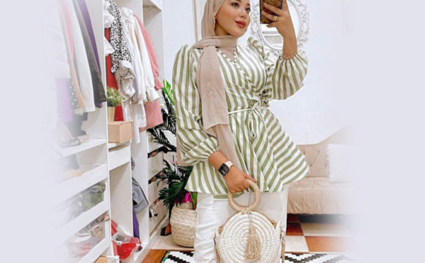 طرق تنسيق القميص المخطط للمحجبات لإطلالة عصرية ومحتشمة: