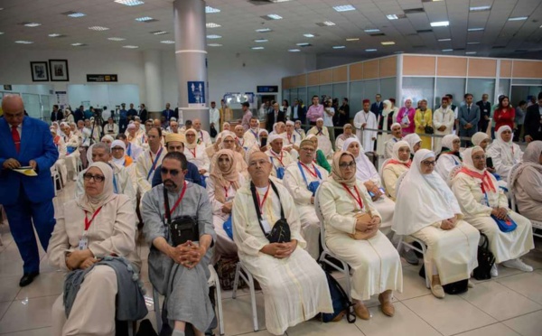 أمير المؤمنين جلالة الملك يدعو الحجاج المغاربة إلى تمثيل المملكة أكمل تمثيل والتحلي بقيم الإسلام المثلى