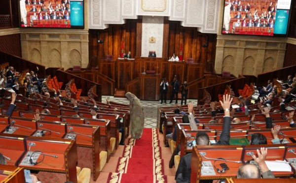 مشروع قانون جديد لتنظيم مهنة المفوضين القضائيين يحظى بتصويت أغلبية النواب